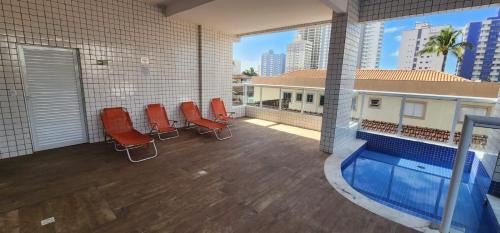 Balneario Paqueta Apartment | Excelente Apto com piscina 200 mts da praia - QX10H
