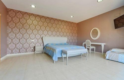 Palau-Saverdera Villa | Excepcional villa con vistas panorámicas a la Bahía de Rosas IMMO365