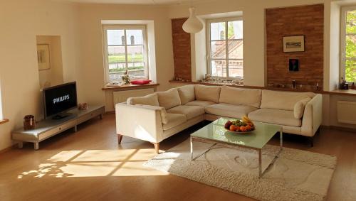 Uzupis Apartment | Exceptional Uzupis Bridge 3 bedroom apartment