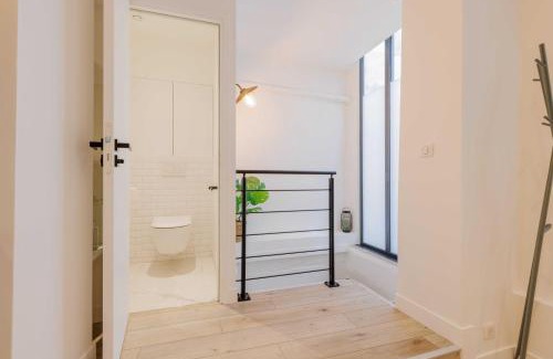 Quartier de Rochechouart Apartment | Exceptionnel duplex à proximité de Montmartre!