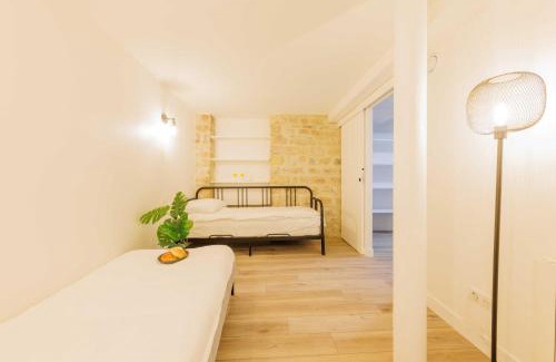 Quartier de Rochechouart Apartment | Exceptionnel duplex à proximité de Montmartre!