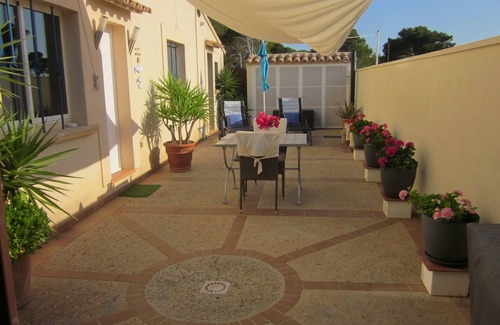 Pedruscada Apartment | Exclusive Modern Apartment Close to The Sea. Private patio.