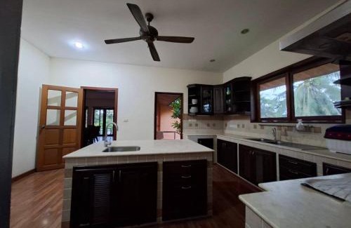 Pong Villa | Exclusive 10-Person Villa with Pool & land 6000m