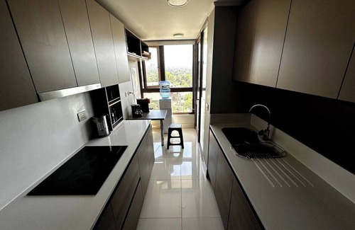 Nunoa Apartment | Exclusive Apartment in Luxury Building with the Best View of the City