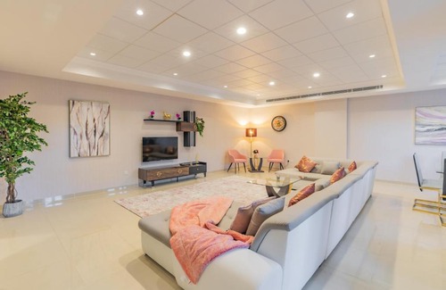 Palm Jumeirah House | Exclusive Escapes Private Pool Homes and Villas by GLOBALSTAY Holiday Homes