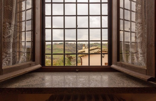 Calvi di Umbria Villa | Exclusive Farmhouse with Pool in Large Green Park - 4/9 Guests