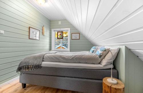 Bremanger House | Exclusive fjord getaway with sauna