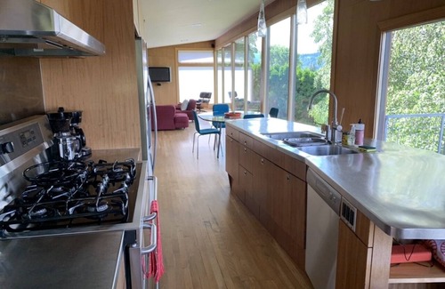 Hood River House | Exclusive Hood River Rental - The Best House, View, Location