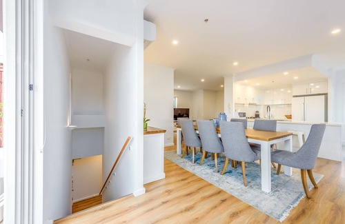 Southbank Apartment | Exclusive Stay - Boulevard Penthouse