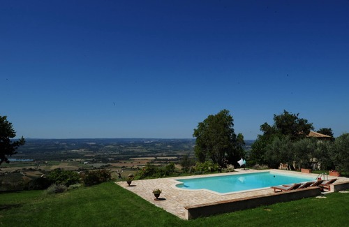 Guardea Villa | Exclusive Villa & Pool in the Olive Groves - 1 Hour to Rome, 20 Min. to Orvieto