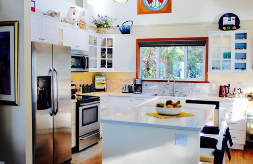 Saturna Island House | Executive-class cottage on private island with stunning ocean views