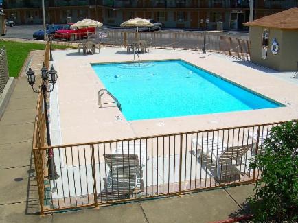 Springdale Hotel | Executive Inn and Suites Springdale