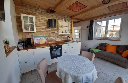 Schorndorf Apartment | Exklusive Ferienwohnung 70m2 +außenterrasse +garten + E Bike Vermietung +TV