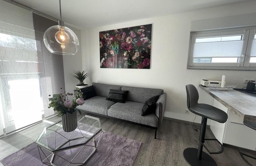 Losheim am See Apartment | Exklusive Wohnung Zentral mit großem Balkon