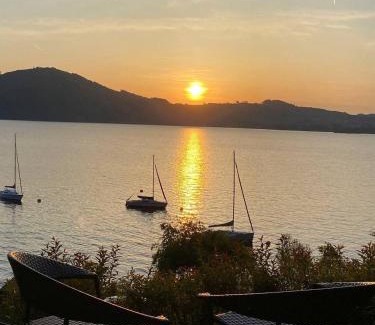 Weyregg am Attersee House | Exklusiver Seetraum am Attersee