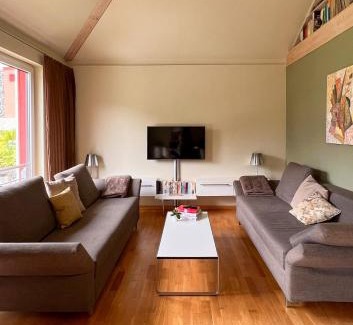 Manebach House | Exklusives Ferienhaus Conradshöh mit Sauna und Terrasse