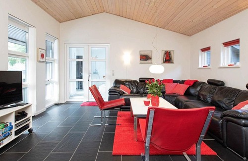 Jegum House | Exotic Holiday Home in Oksb l with Sauna