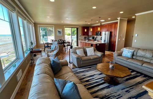 Point Roberts House | Expansive Views, On the Ocean, Private Beach! Forever Sands!