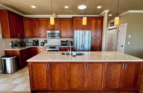 Point Roberts House | Expansive Views, On the Ocean, Private Beach! Forever Sands!