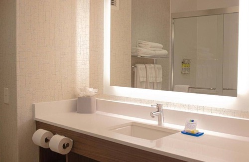 Livermore House | Experience Livermore from our pet friendly rooms !