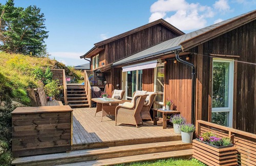 Mandal House | Experience pure idyll on the islet Store Kigeholmen in the Tregde archipelago