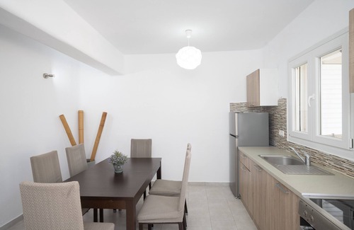 Plintri Apartment | Experience Ruby Paradise w Shared Pool