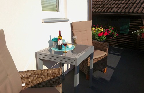 Bad Kohlgrub Apartment | 🏞Experience the mountains at your fingertips, at ground level with your own terrace, quiet