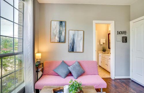 Bedford Apartment | Explore and Unwind Charming Bedford Apartment