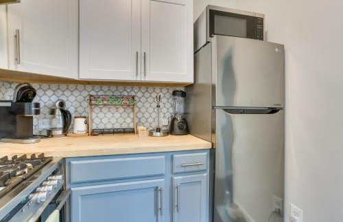 Newburgh Apartment | Explore and Work! Stylish Washington Heights Duplex