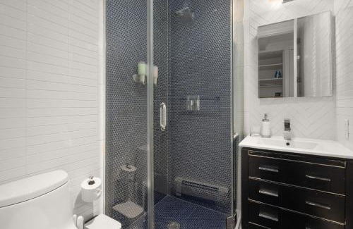 Hell's Kitchen Apartment | Explore NYC! Cozy 2BR in Prime Location