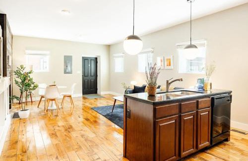 Pendleton House | Explore OTR from a Parkside Condo - Walk to ALL