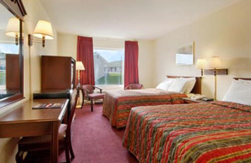 New Cumberland Hotel | Express Inn Harrisburg South New Cumberland