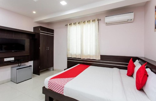 Mahipalpur Hotel | Express inn