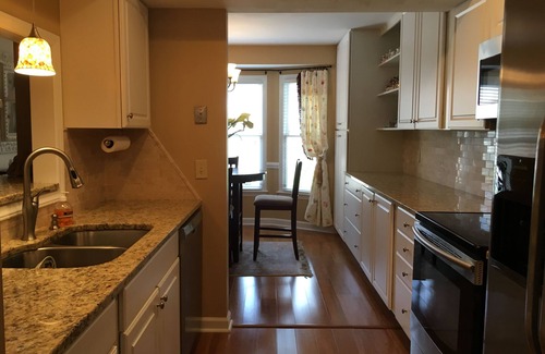 Greenville House | Exquisite 3BR Suite in Prime Greenville 2.2 miles to ECU