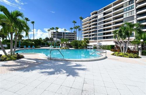 Sarasota Apartment | Exquisite Gulf-Front Residence in Longboat Key