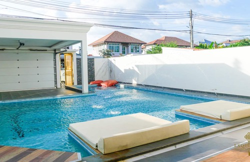 South Pattaya Villa | Exquisite Pool Villa J