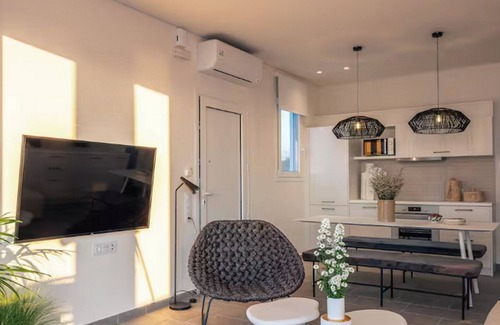 Pigianos Kampos Villa | Exquisite Rethymno Villa | Villa Gyokko | 3 Bedrooms | Beach Front | Private.