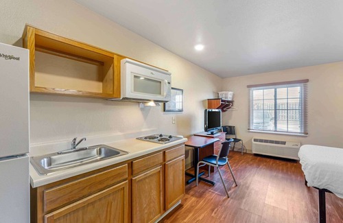 Mentor Hotel | Extended Stay America Select Suites - Cleveland - Mentor