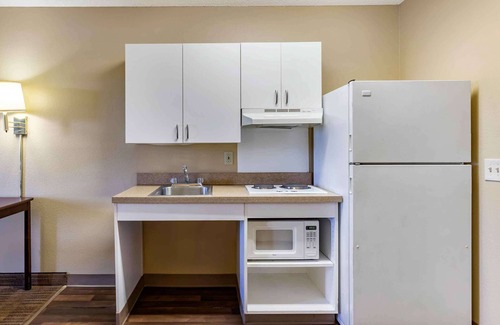 Gateway Hotel | Extended Stay America Suites Austin Northwest/Arboretum