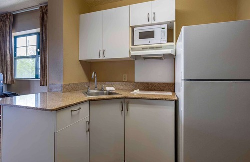 Hopelawn Hotel | Extended Stay America Suites Edison Raritan Center
