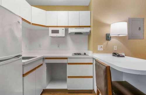 Southside Hotel | Extended Stay America Select Suites - Jacksonville - Baymeadows