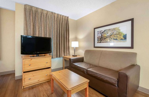 Southside Hotel | Extended Stay America Select Suites - Jacksonville - Baymeadows