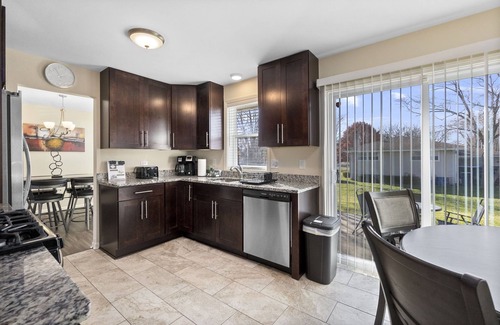 Matteson House | Extended Stay Matteson FHS Rental