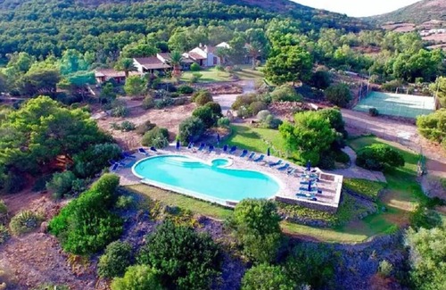 Capo Sperone Apartment | Extra air conditioning on request euro 20 per note