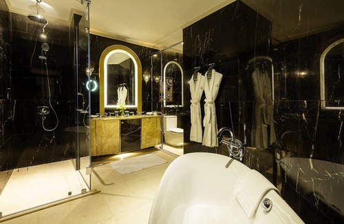 Doha Hotel | Ezdan Palace Hotel
