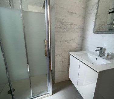 La Jetee Hotel | Ezz'Hotel Canet