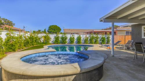 Hermosa Village House | F-53 Trenton