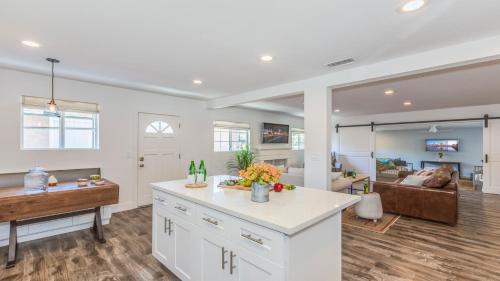 Hermosa Village House | F-53 Trenton