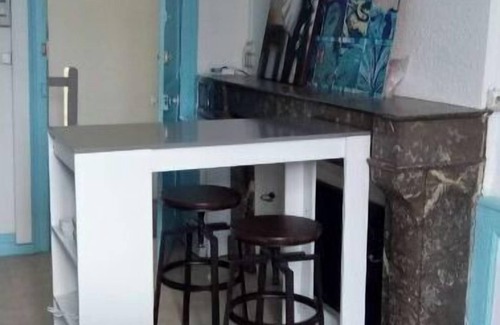 Gueret Apartment | F2 - 1 bedroom with 1 double bed and sofa bed