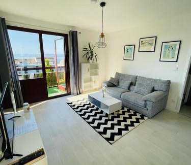 Evian-les-Bains Apartment | F2 près débarcadère, en centre ville, des thermes EVIAN LES BAINS 2 étoiles